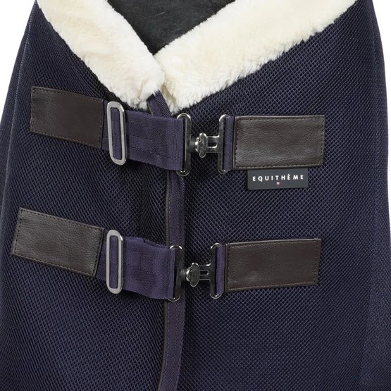 EQUITHÈME Decke Teddy Mesh Navy 5 EQUITHÈME Decke Teddy Mesh Navy – Bild 3