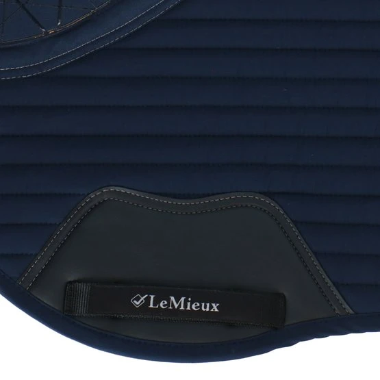 LeMieux Schabracke Softshell Grip EuroJump Schwarz L (Warmblut) 14 LeMieux Schabracke Softshell Grip EuroJump Schwarz L (Warmblut) – Bild 12