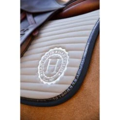 Harcour Schabracke Karembar Springen Burgunderrot Warmblut 28 Harcour Schabracke Karembar Springen Burgunderrot Warmblut -Reitsportbedarf Verkäufe harcour karembar juin 22 taupe 1.e84556