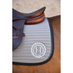 Harcour Schabracke Karembar Springen Burgunderrot Warmblut 29 Harcour Schabracke Karembar Springen Burgunderrot Warmblut -Reitsportbedarf Verkäufe harcour karembar juin 22 taupe 2.0dbccc