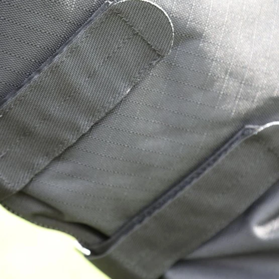 Highlander Plus Halsstück Turnout 200g Schwarz 4 Highlander Plus Halsstück Turnout 200g Schwarz – Bild 2