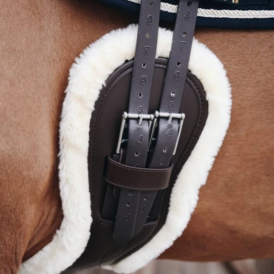Kentucky Horsewear Kentucky Sattelgurtschoner Sheepskin Anatomic Short Naturell 3 Kentucky Horsewear Kentucky Sattelgurtschoner Sheepskin Anatomic Short Naturell
