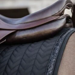 Kentucky Horsewear Kentucky Schabracke Glitter Stone Springen Navy -Reitsportbedarf Verkäufe kentucky zadeldekje glitter stone springen black 1.4b146e 1