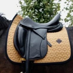 Kentucky Horsewear Kentucky Schabracke Softshell Dressur Grau -Reitsportbedarf Verkäufe kentucky zadeldekje softshell dressuur geel.bdc336