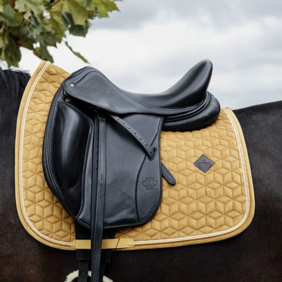 Kentucky Horsewear Kentucky Dressur Satteldecke Velvet Smaragdgrün Warmblut 15 Kentucky Horsewear Kentucky Dressur Satteldecke Velvet Smaragdgrün Warmblut – Bild 13